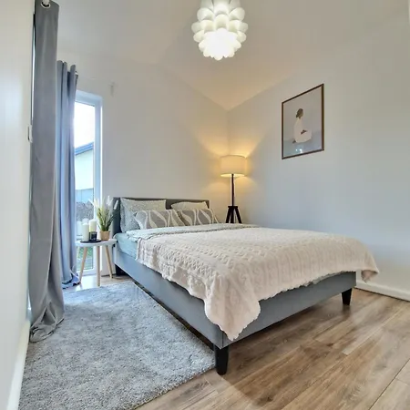 Mrozy House 2 - Maly Dom, Duzy Spokoj *