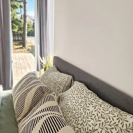 Mrozy House 2 - Maly Dom, Duzy Spokoj